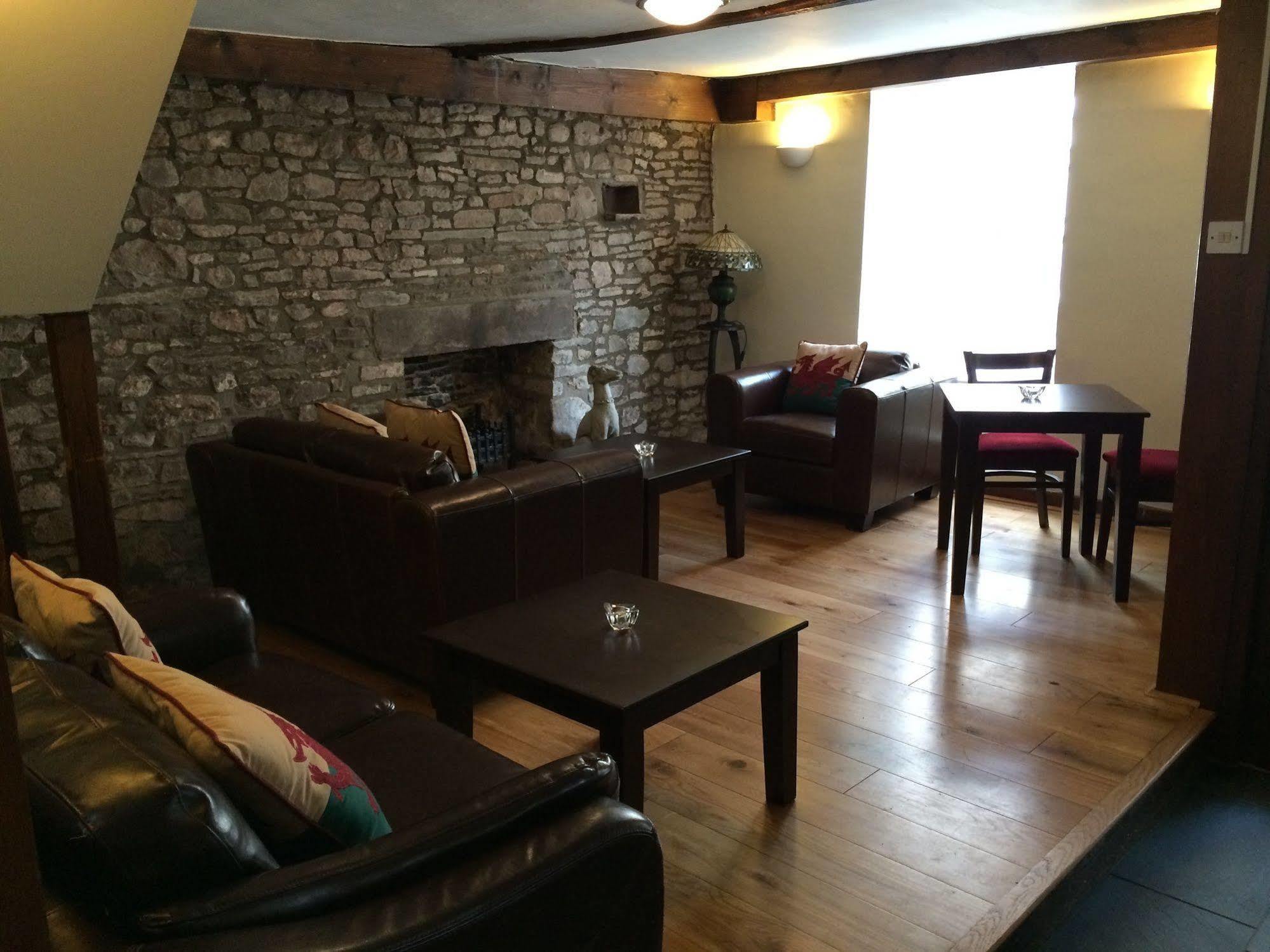 Dragon Inn 크릭호웰 외부 사진